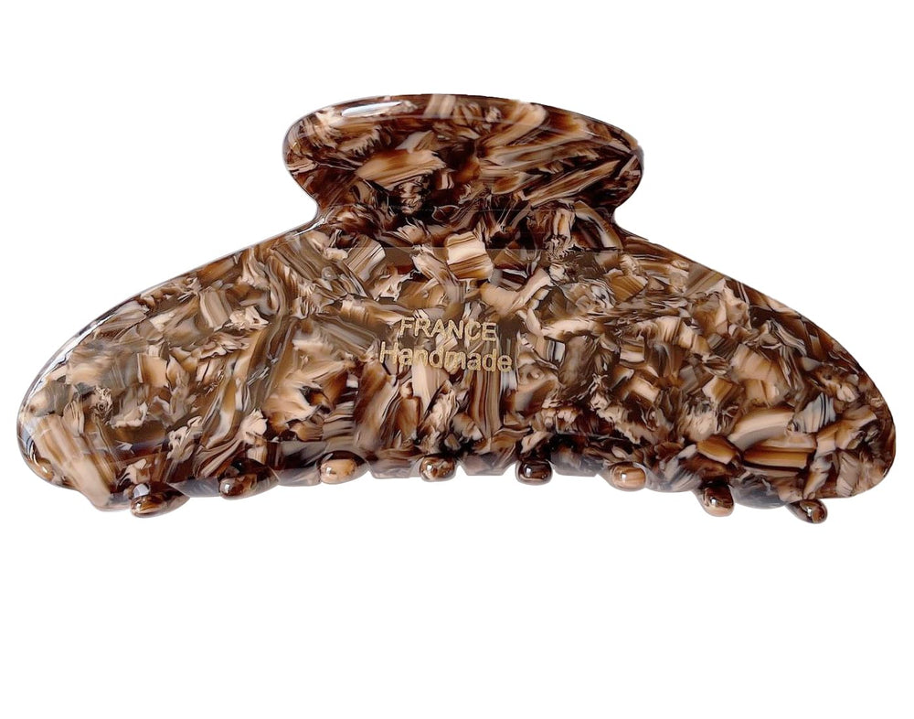 Wenlly front view coffee tortoise clip showing secure hold benefit