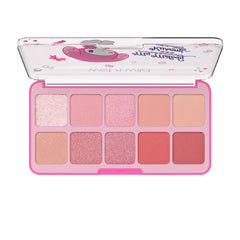 wet n wild in-use eye look using My Melody palette for a soft everyday finish