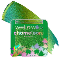 wet n wild Meteor Muse front pan showing iridescent chrome finish and immediate visual impact