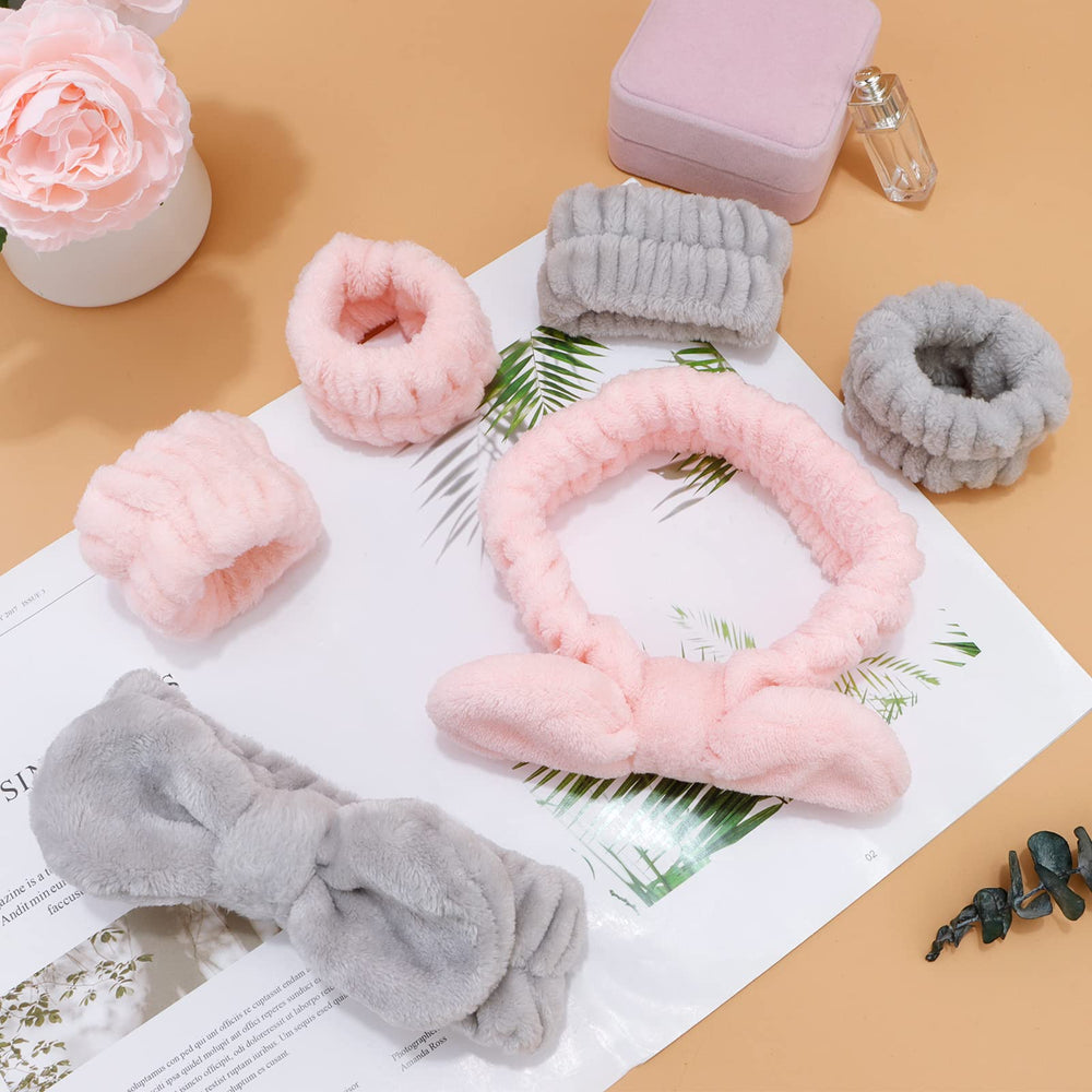 WHAVEL headband worn at mirror keeping hair back for easier skincare