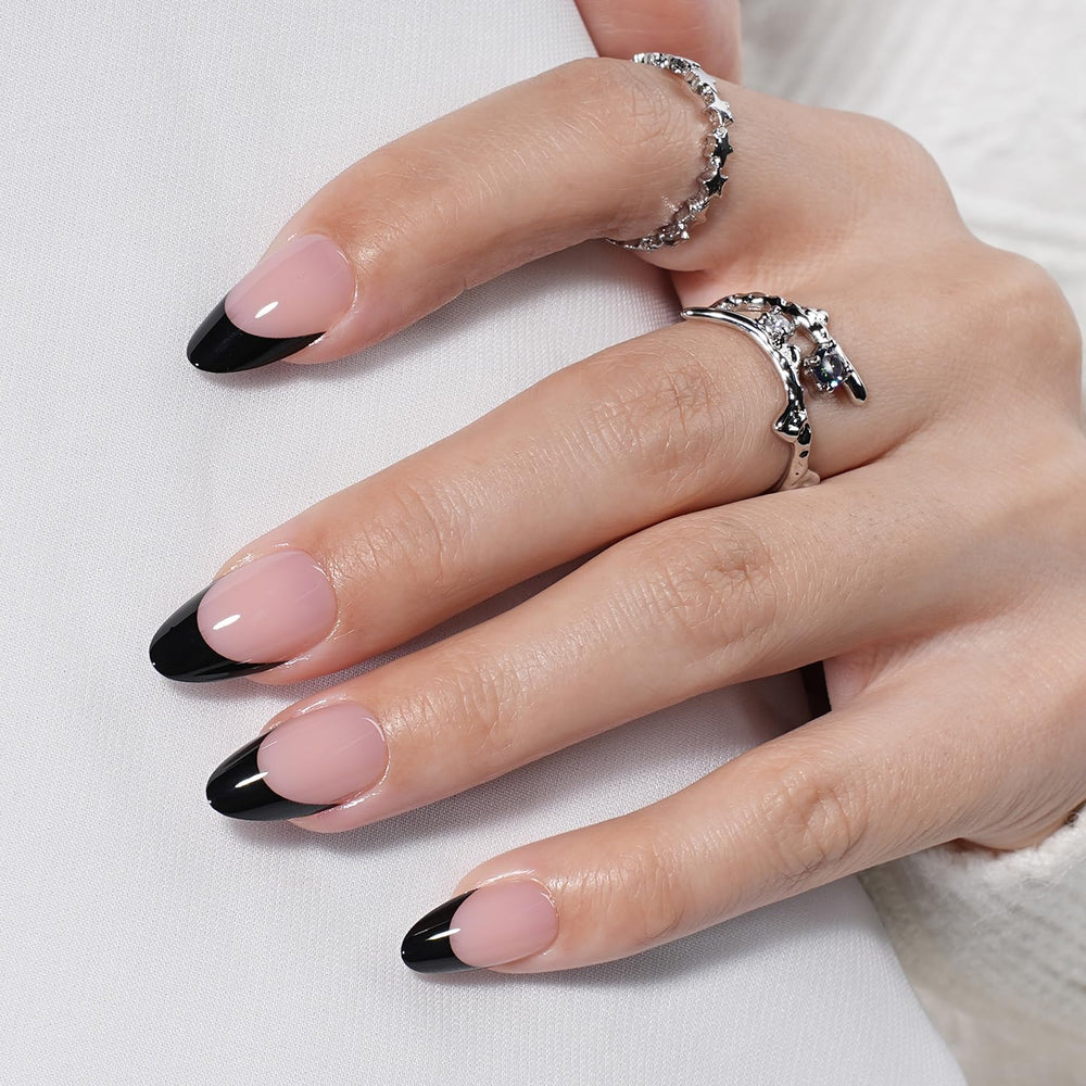 Close-up of WiniBeauty almond-shaped nail tip highlighting natural-looking curvature and fit