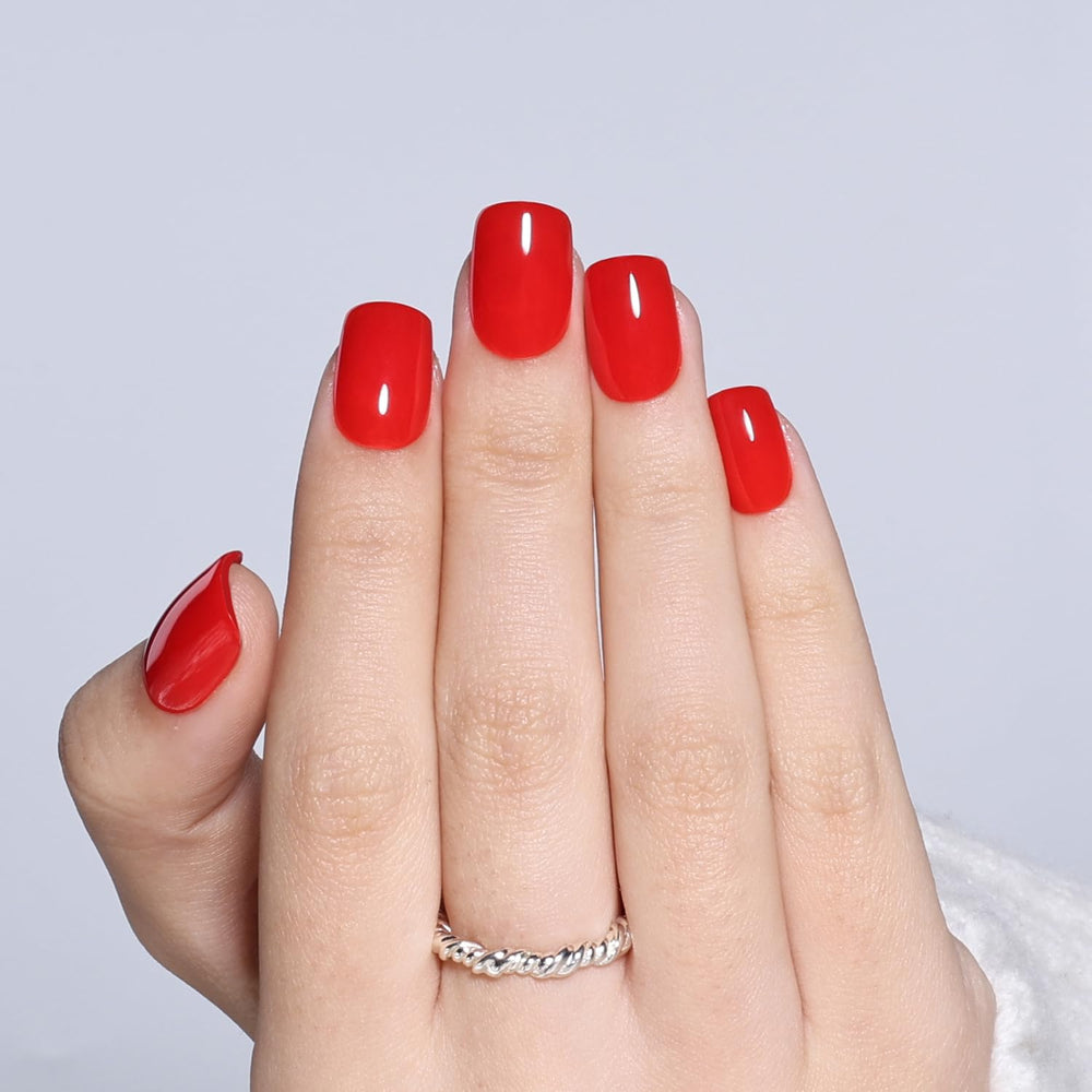 WiniBeauty close-up showing layered polish finish and salon-like shine
