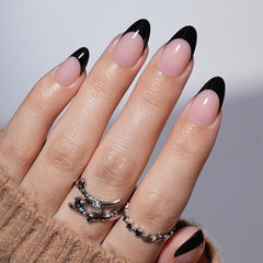 WiniBeauty front packaging showing black French tip nails and included tools for convenience
