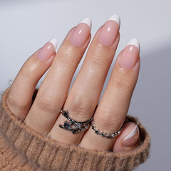 WiniBeauty front packaging showing 32-piece French tip kit and tools benefits