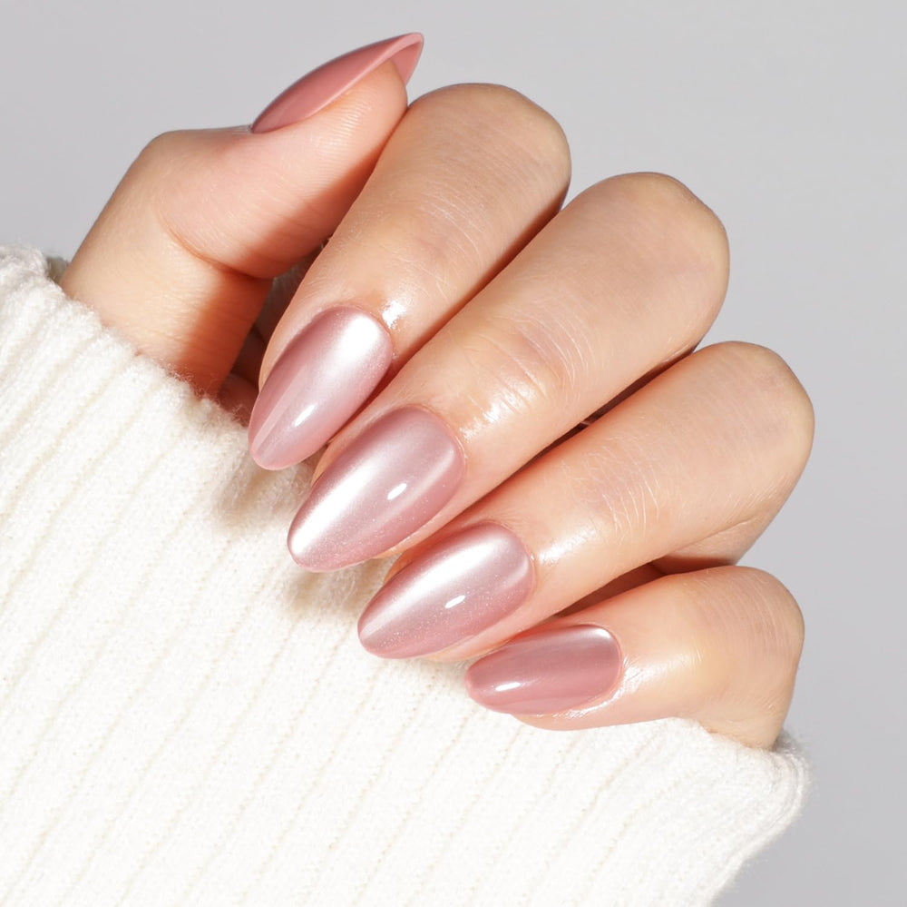 WiniBeauty lifestyle photo of model wearing mauve nails for event-ready look