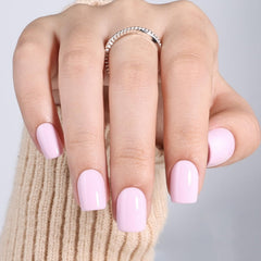 WiniBeauty styled manicure with outfit showing nails for parties and photos