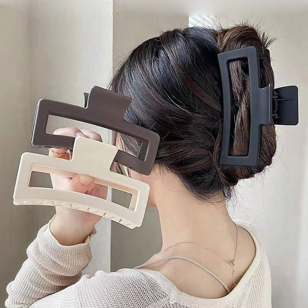 WOVOWOVO front view of three jumbo clips showing colors and design for secure hold