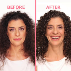 WOZUTUNT brush and cream in hand demonstrating even product distribution
