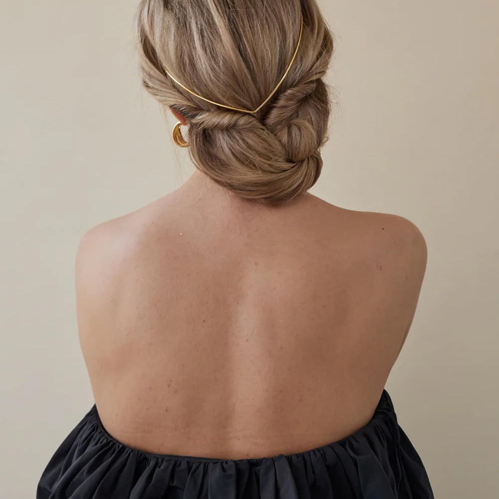 WYSJYBHJ band holding thick hair neatly for a polished, controlled silhouette