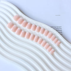 XCREANDO texture close-up showing durable gel surface for longer-lasting wear