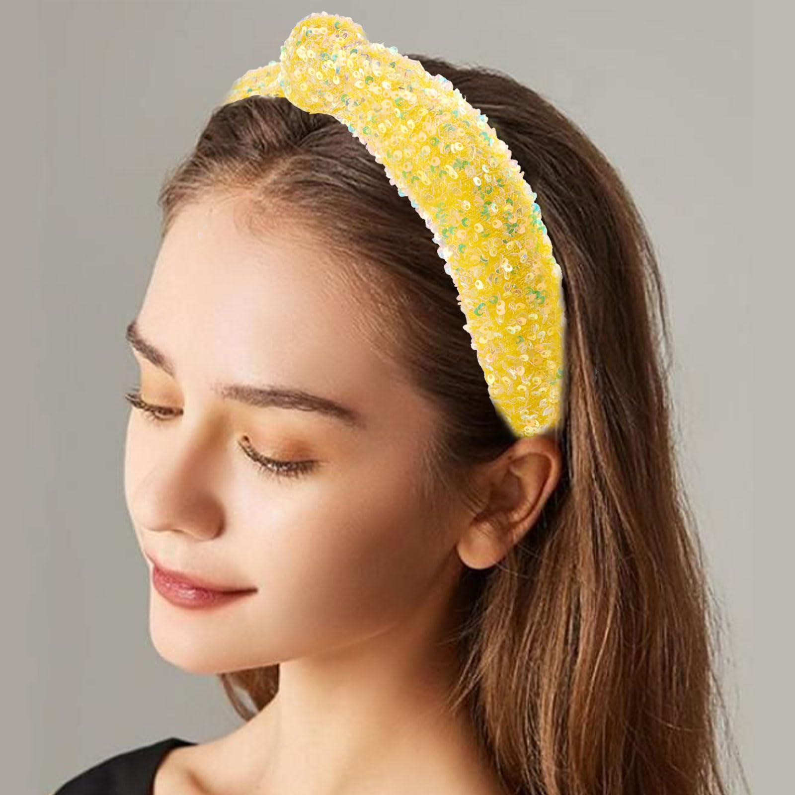 Xepeelo side profile on model demonstrating comfortable curved fit