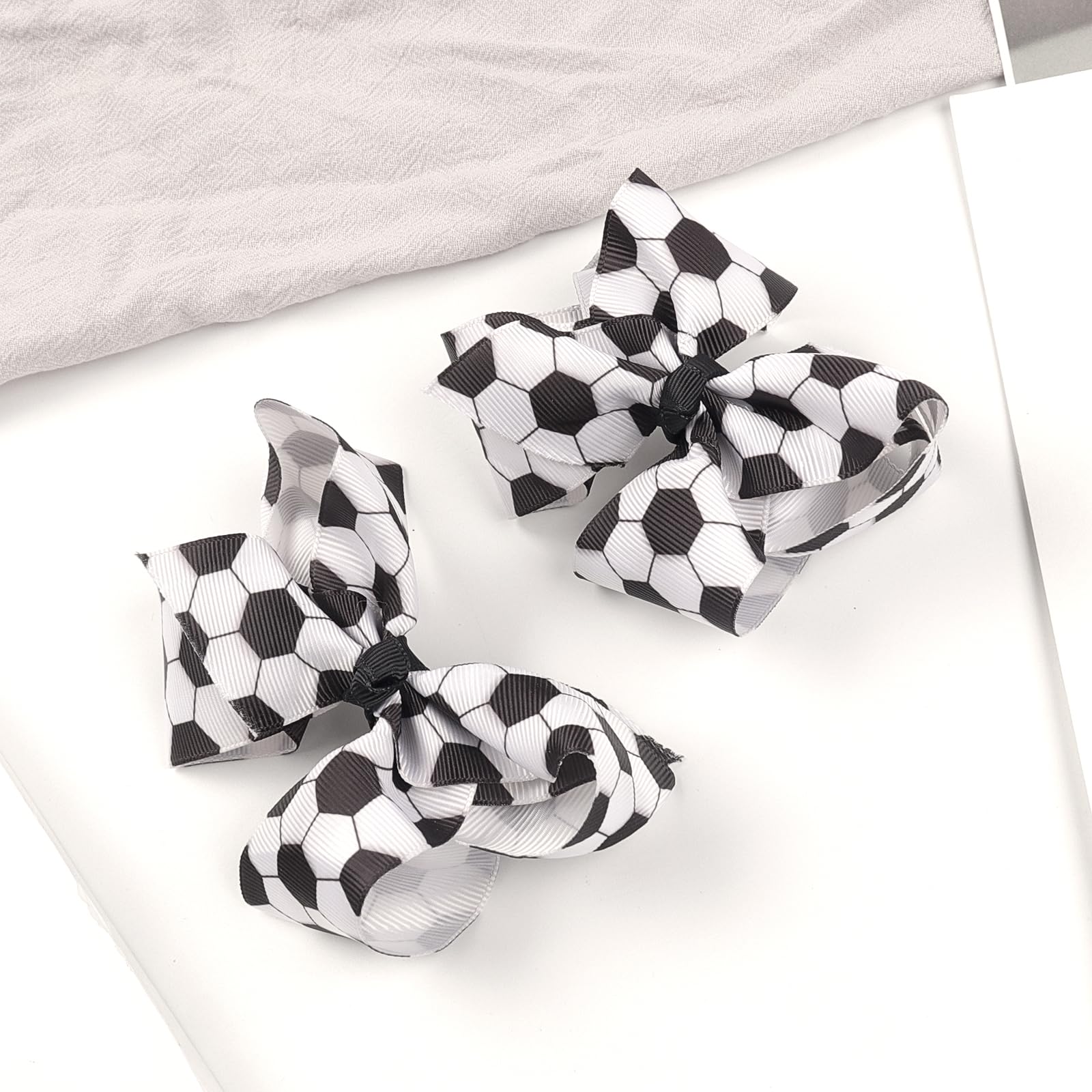 XIELIME party favor display with multiple bows showing gift-ready presentation for events