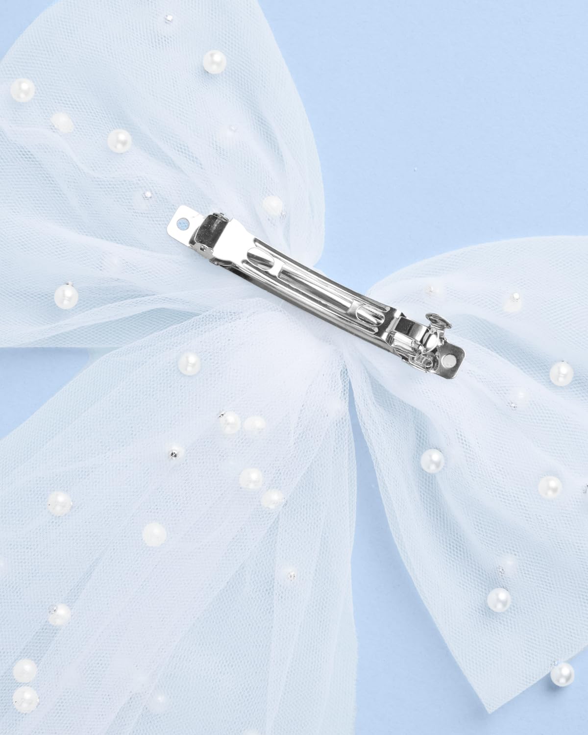 xo, Fetti lifestyle party scene highlighting celebratory bridal accessory