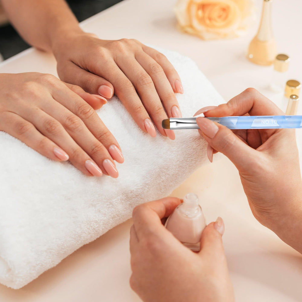 Xthrotsenk lifestyle salon setup showing professional tools ready for manicures