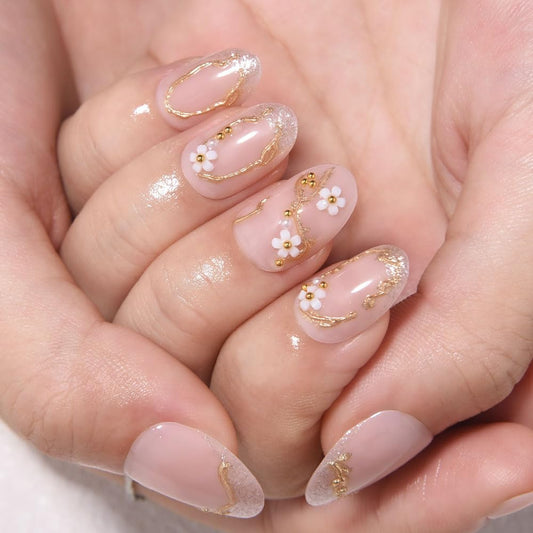 XZMeiLun close-up of gold and pearl flower detail highlighting refined texture and shine