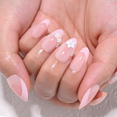 XZMeiLun nails on fingers showing real size and natural appearance