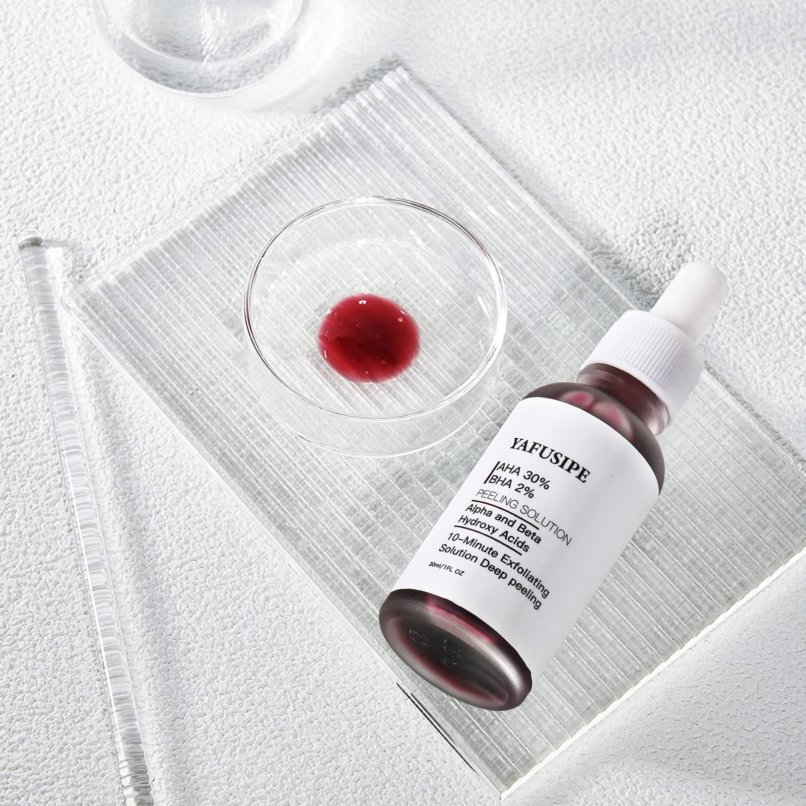 YAFUSIPE texture droplet on fingertip showing liquid consistency and quick absorption