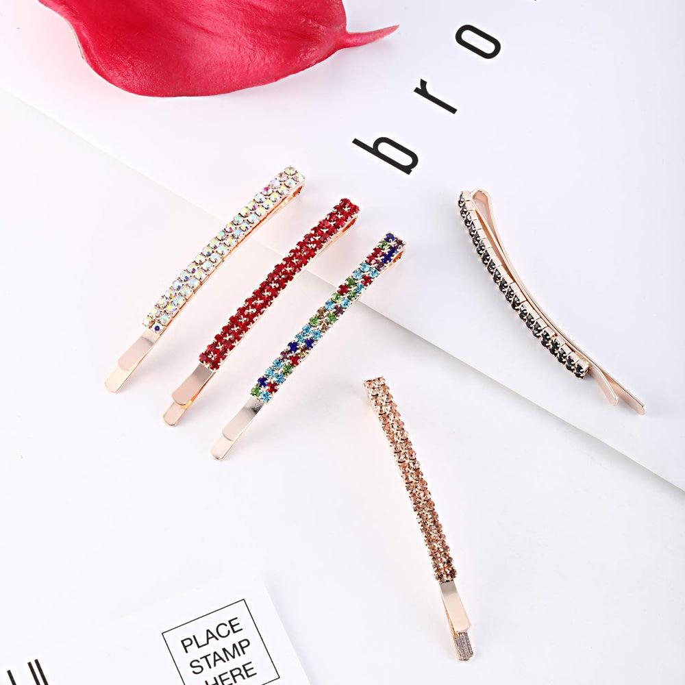 Yaomiao pin beside a ruler showing 6.5 cm length for scale and fit