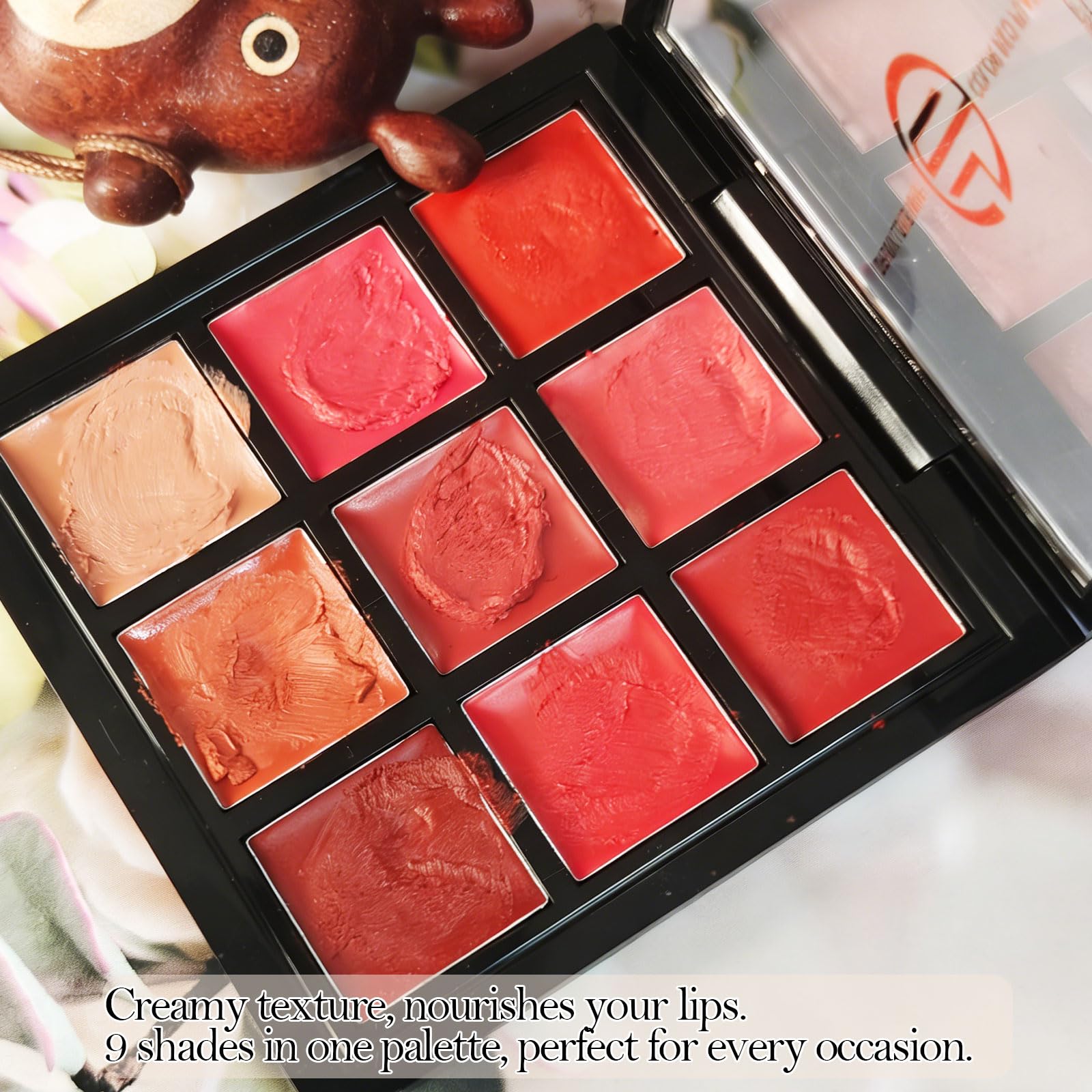 YEPYEPGO close-up of shade pans highlighting velvety matte texture and pigment