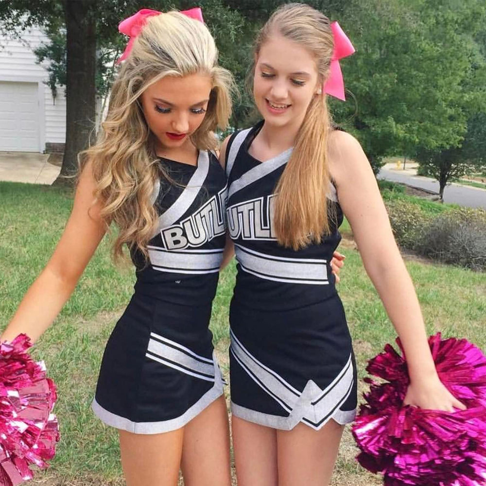 YHXX YLEN bow on ponytail in use showing confident, active-friendly fit