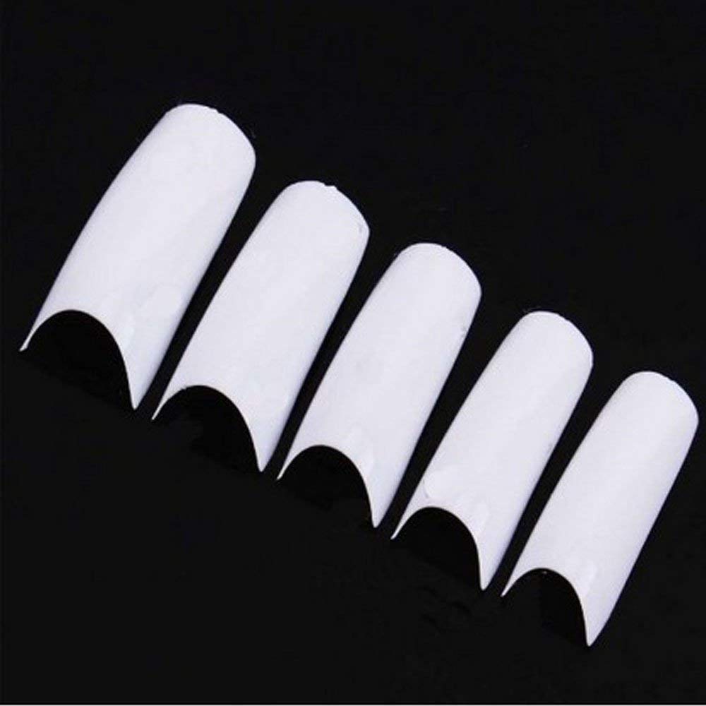 Yimart worn on hands displaying classic French look for parties
