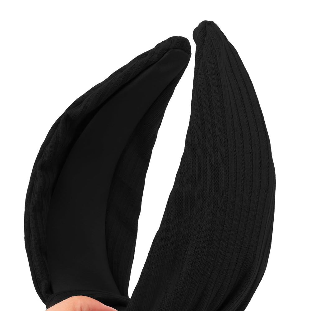 YISSION headband worn with loose hair - keeps hair tidy and elevates outfit