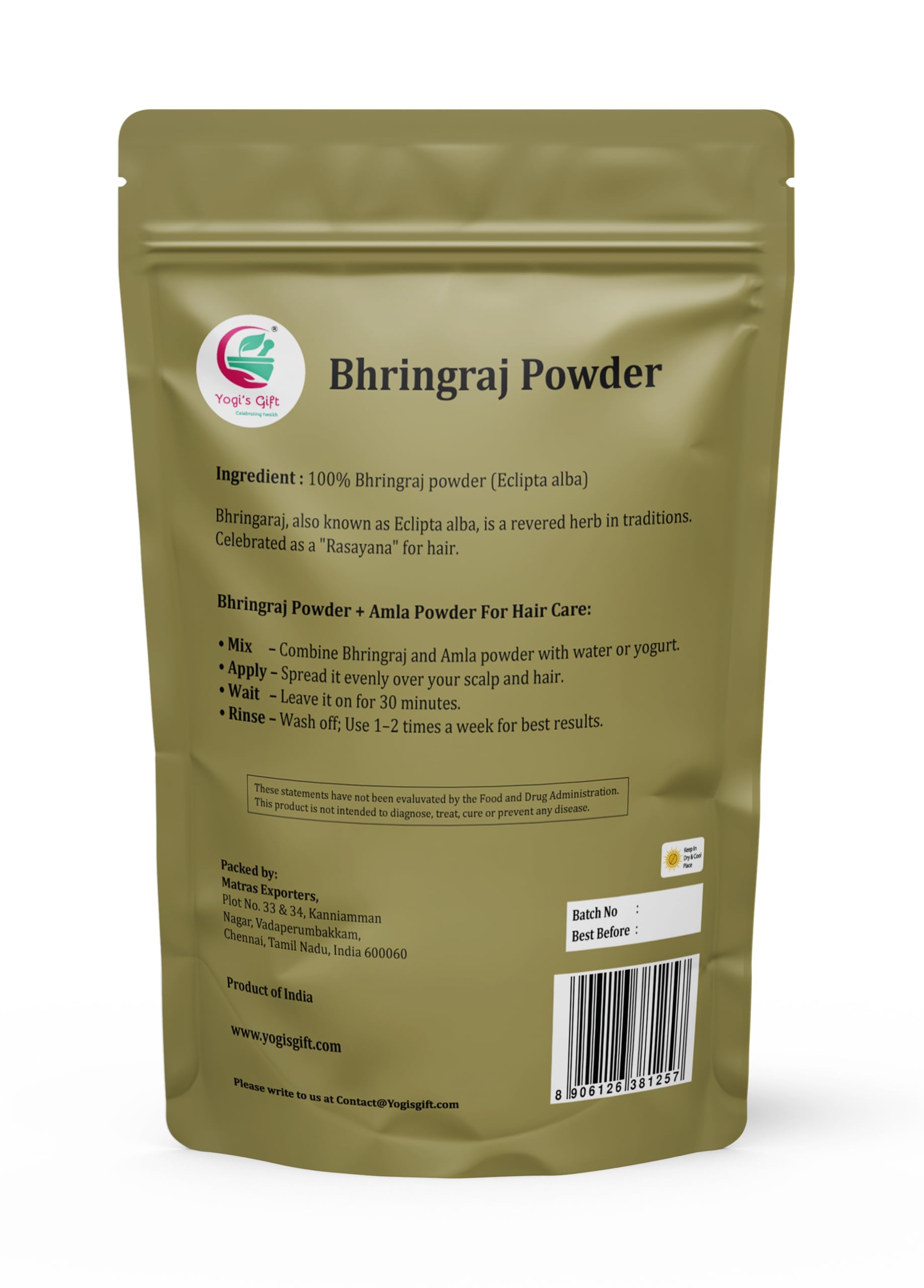 YOGI’S GIFT close-up of finely milled bhringraj powder texture for easy mixing