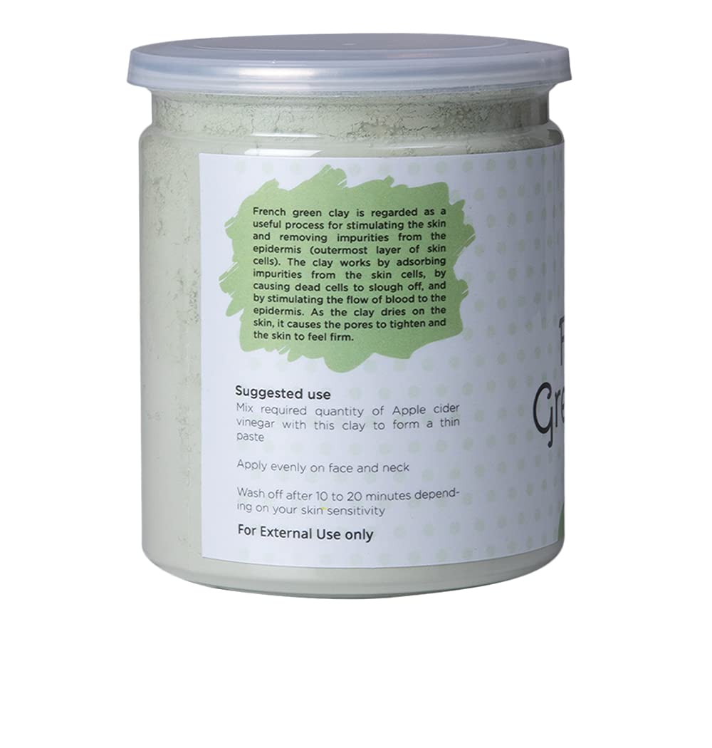YOGI’S GIFT fine green powder close-up texture demonstrating gentle exfoliation benefit