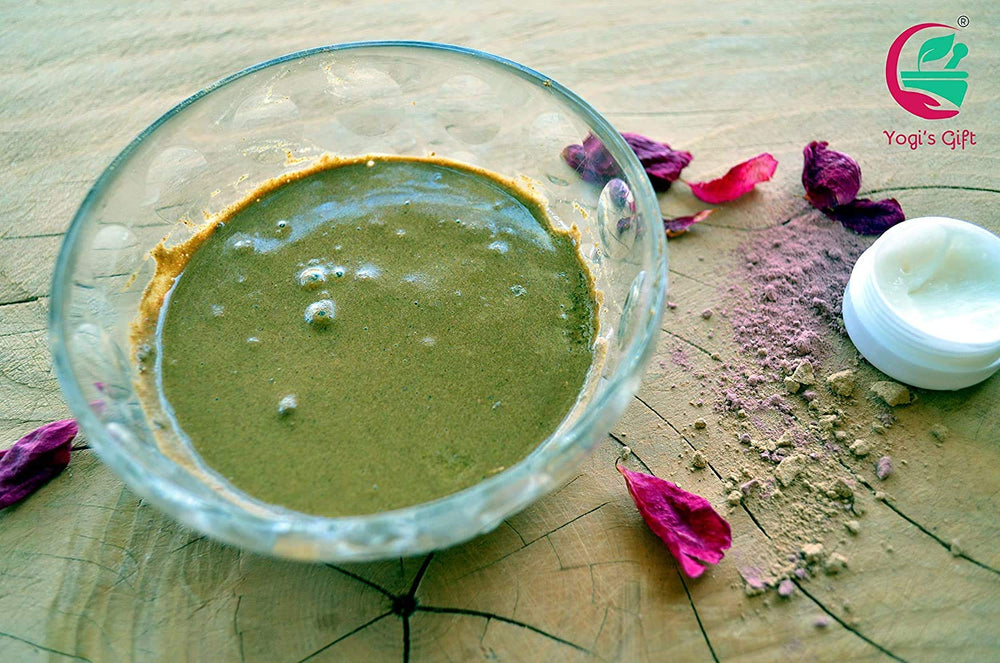 Bowl with sidr powder paste prepared for hair, YOGI'S GIFT demonstrating simple mixing