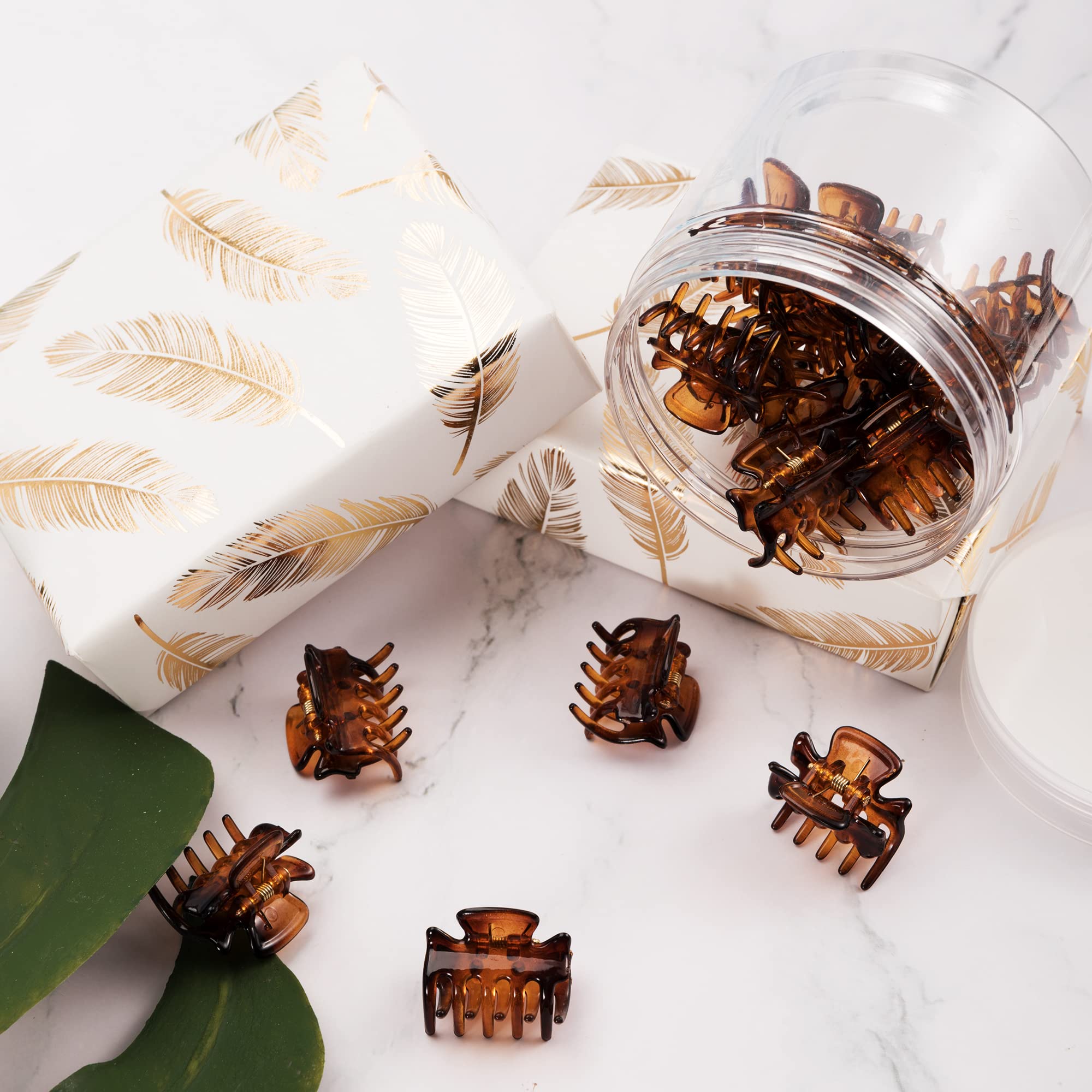 YOHAMA open gift box with clips arranged, highlighting ready-to-gift presentation benefit