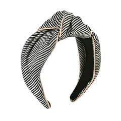 Yonchic front view showing black and white bands for versatile styling