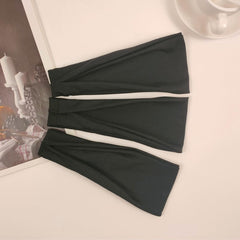 YONUF headband used during a makeup routine showing hair-free face advantage