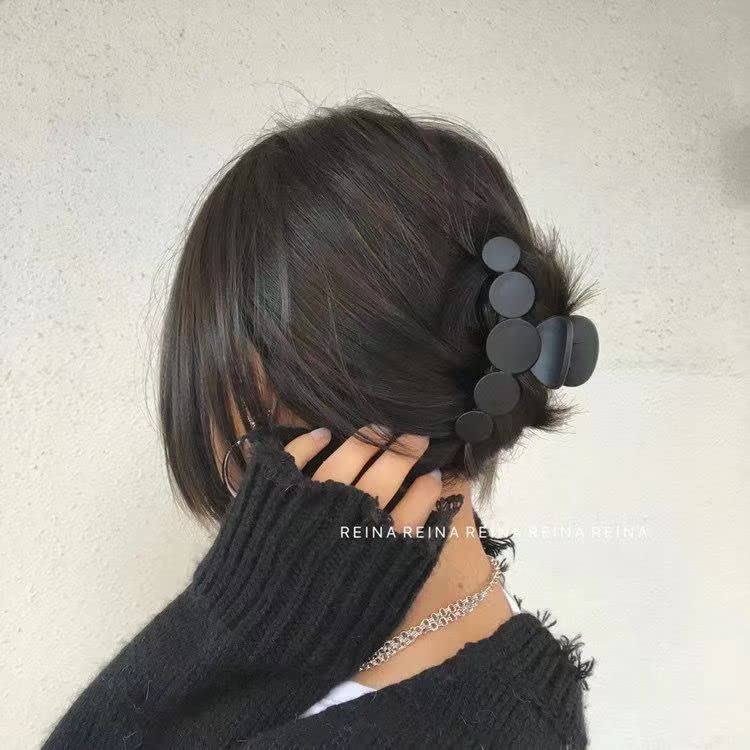 YOOOYOOO matte rubber coating detail highlighting gentle, snag-free texture