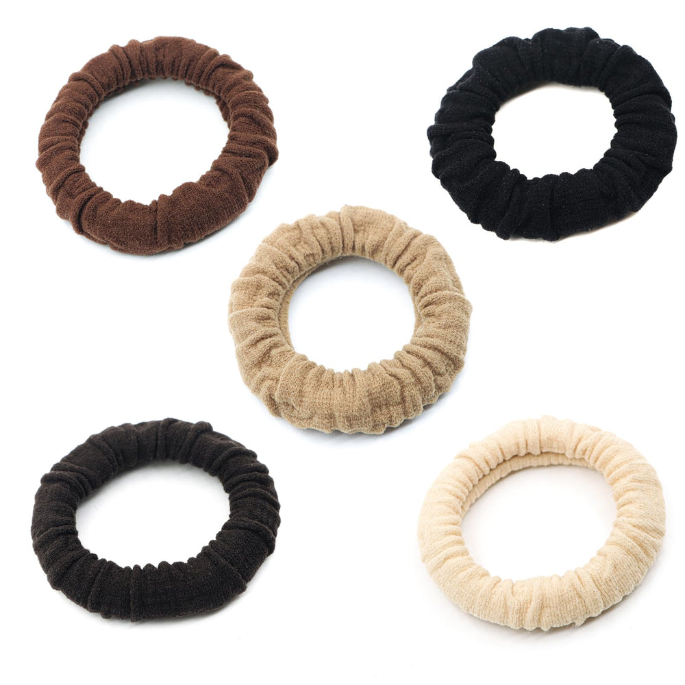 YOUXUAN scrunchie close-up of polyester texture showing soft fabric and snag-free finish