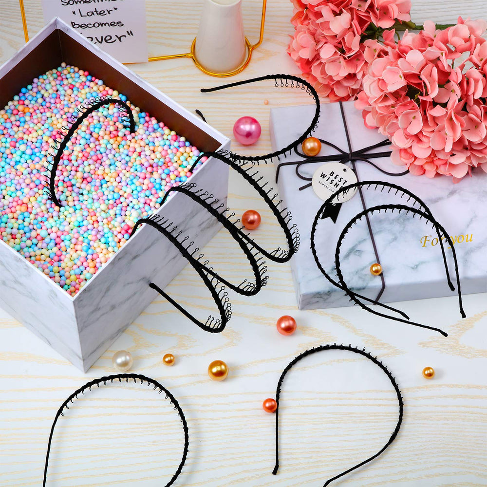 Zhanmai band texture and satin cover highlighting smooth finish and hair-friendly benefit
