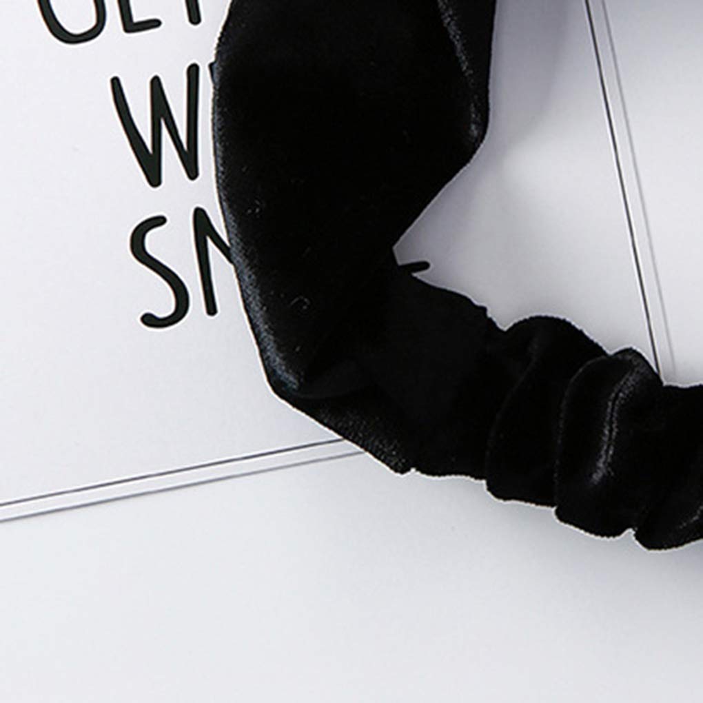 Ziper headband next to ruler showing compact size and wearable scale