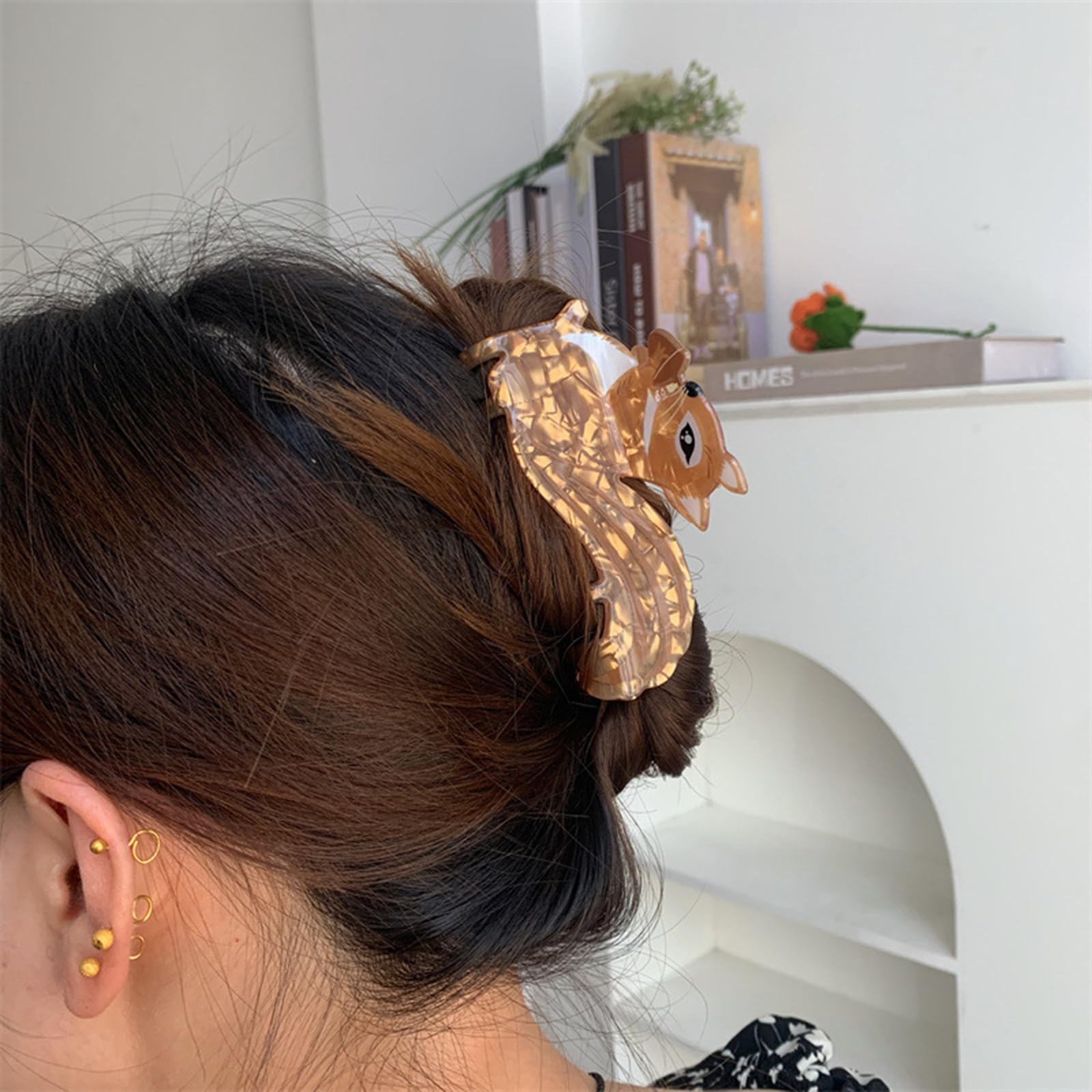 zjhgdr squirrel clip in hair half-up style showing secure all-day hold