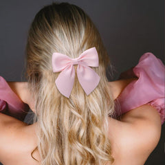 zolyco alligator clip detail showing wrapped cloth that protects hair