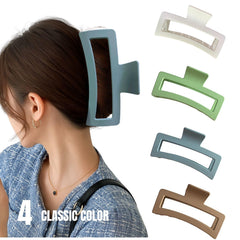 ZYTJ hand holds clip showing scale and easy one-handed use